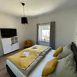 Bergstadt ,modern, Stylisch, Geraeumig Lejlighed *