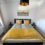 Lejlighed Bergstadt ,modern, Stylisch, Geraeumig