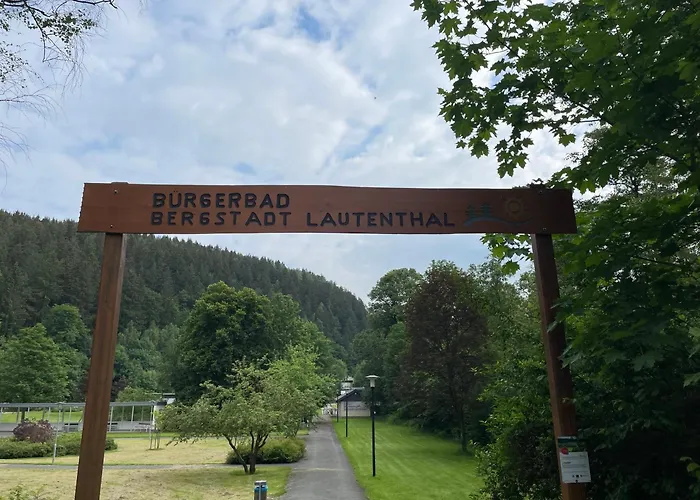 Апартаменты Bergstadt ,modern, Stylisch, Geraeumig Лаутентхаль